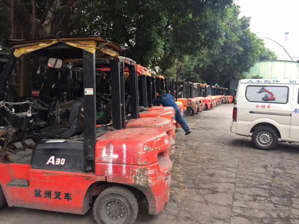 杭州叉车提醒您：不容忽视的电动叉车故障大修问题