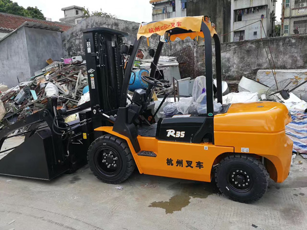 杭州叉车丨内燃叉车为什么会腐蚀生锈？