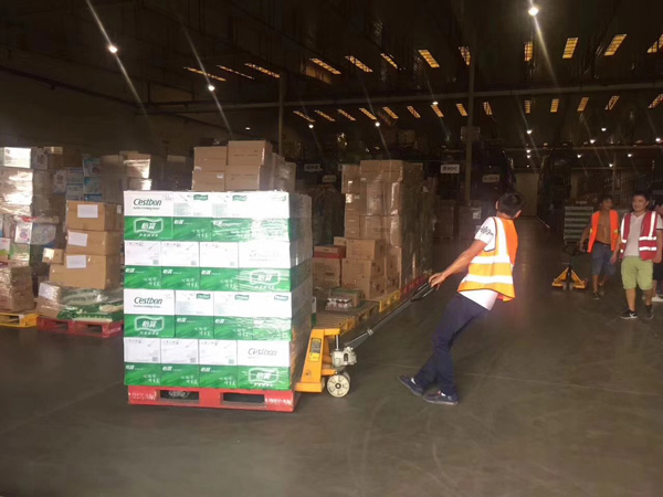 杭州叉车：干活最怕费劲，电动搬运车，您的省力法宝！